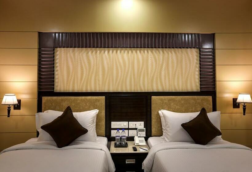 Fotos del hotel Aadithya By Tgi:  21