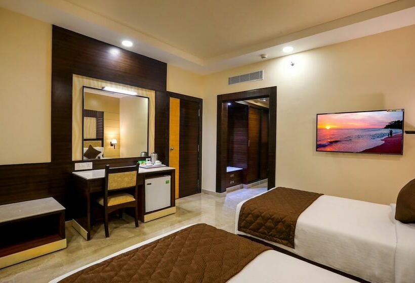 Fotos del hotel Aadithya By Tgi:  24