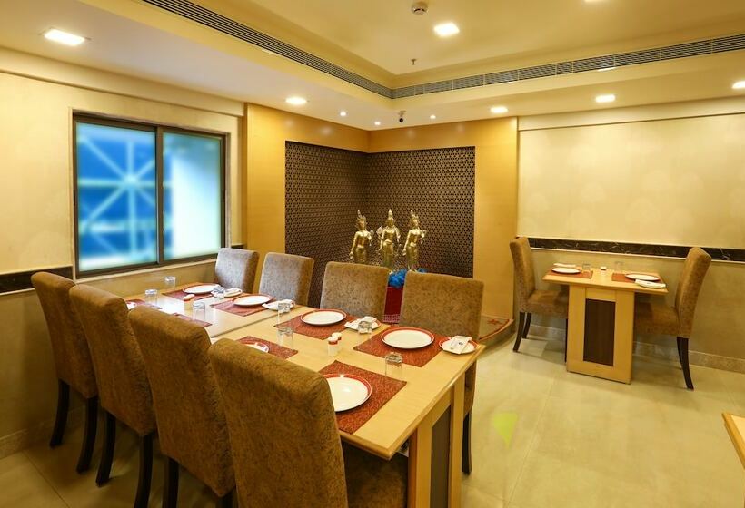 Fotos del hotel Aadithya By Tgi:  18