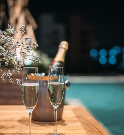 Fotos del hotel Mii  Srinakarin:  4