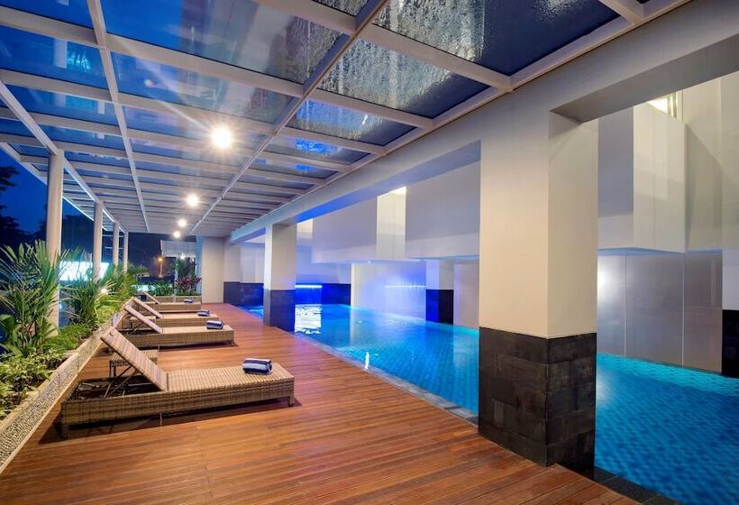 Fotos del hotel The Atrium Hotel & Resort Yogyakarta:  1