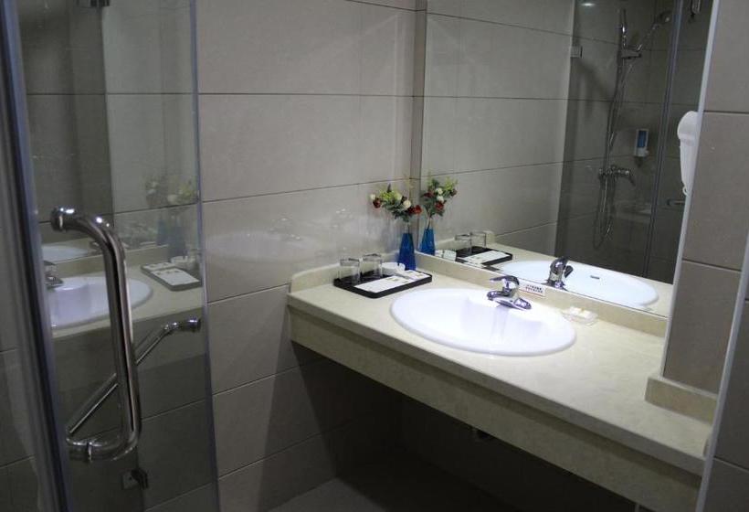 Fotos del hotel Super 8 Beijing Chaoyang Road Xinglong:  10