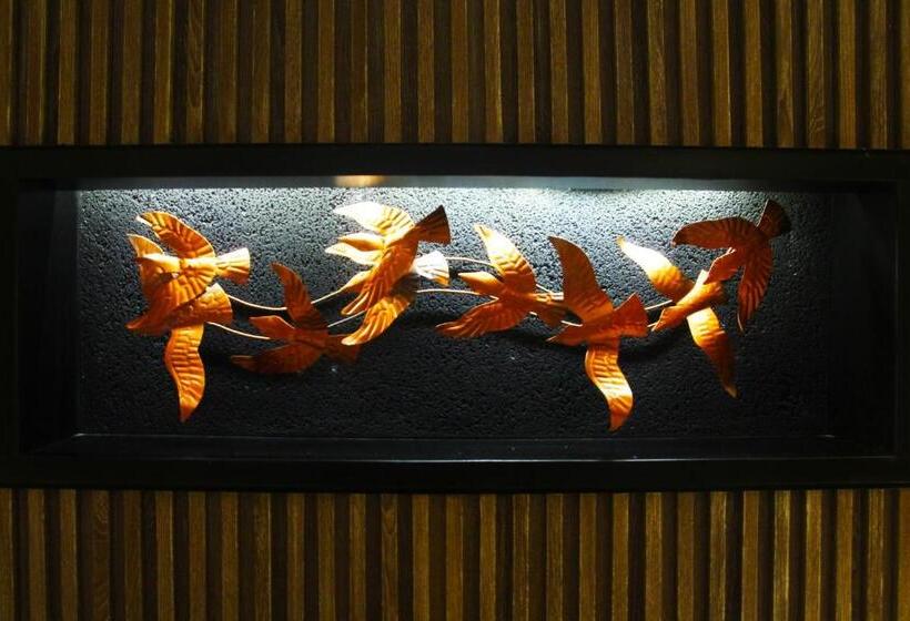 Fotos del hotel The Nest Hotel By Danapati:  17