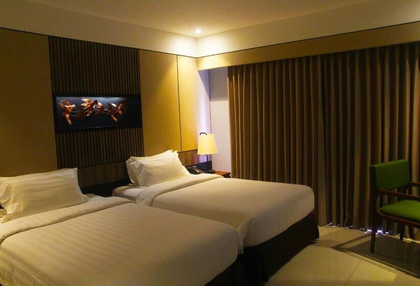 The Nest Hotel By Danapati