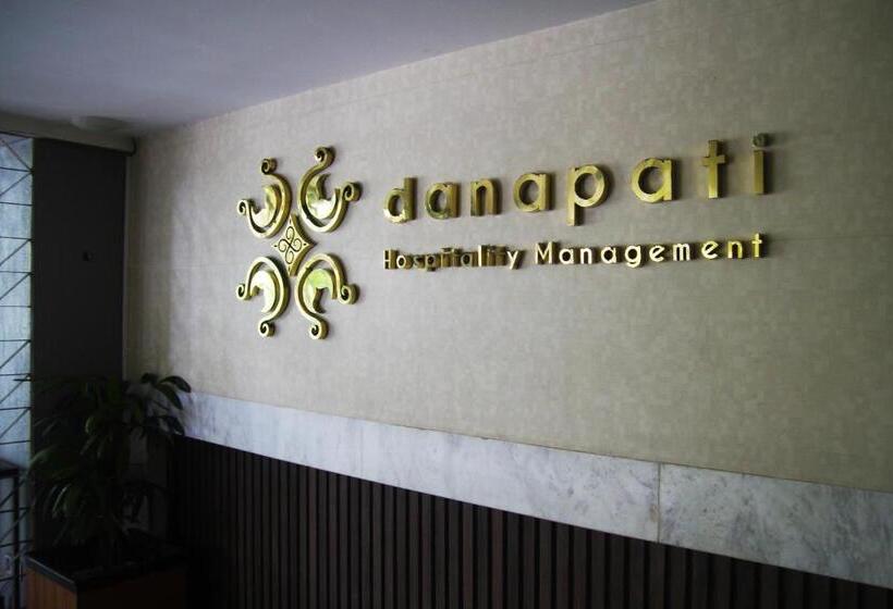 Fotos del hotel The Nest Hotel By Danapati:  4