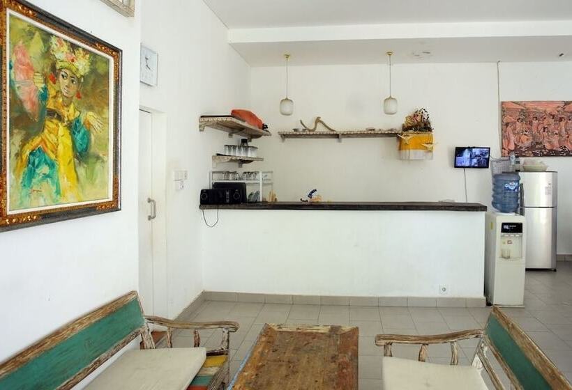 Fotos del hotel Reddoorz Near Raya Semer:  12