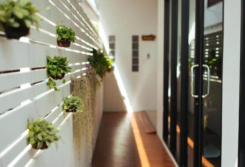 Fotos del hotel Ten Boutique House:  4