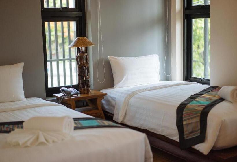 Fotos del hotel Ten Boutique House:  2