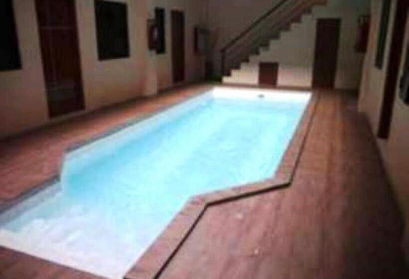 Hidden Pearl Hotel (janus Luxury Suites)