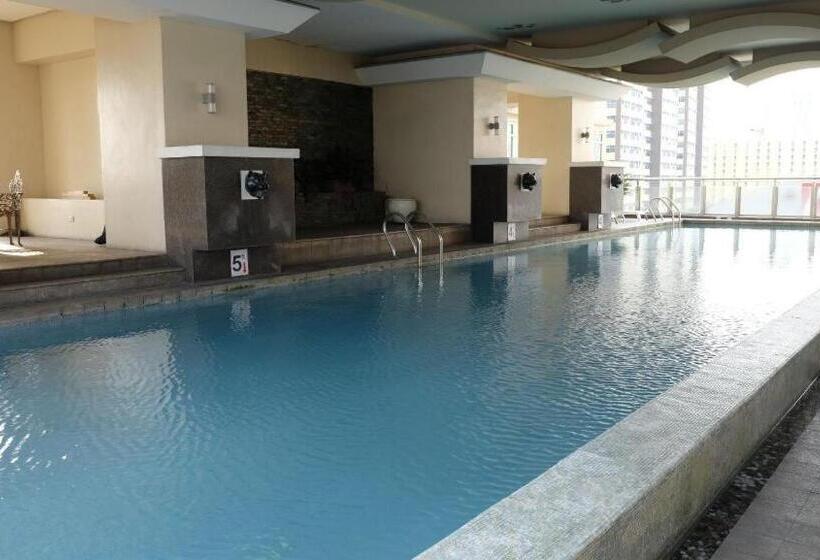 Fotos del hotel Zen Rooms Malate Robinsons:  2