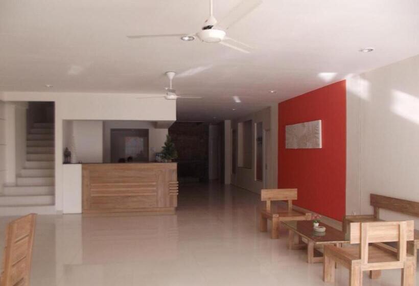 Fotos del hotel L Bajo:  5