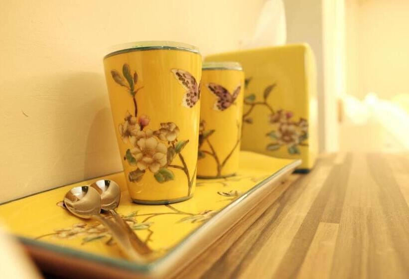 Fotos del hotel Sojourn Guest House:  4