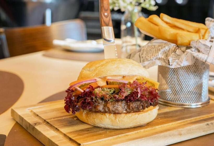 Fotos del hotel Comfort Hotel Frankfurt Airport West:  2