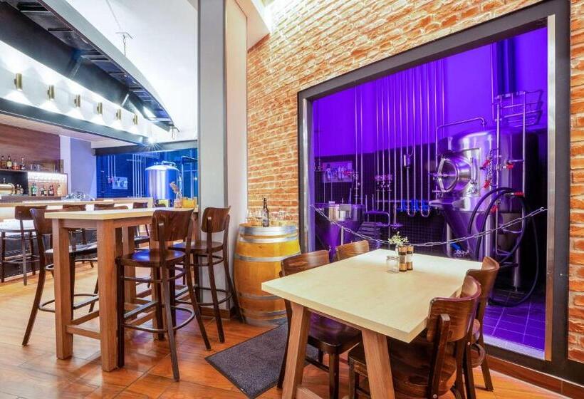 Fotos del hotel Comfort Hotel Frankfurt Airport West:  3