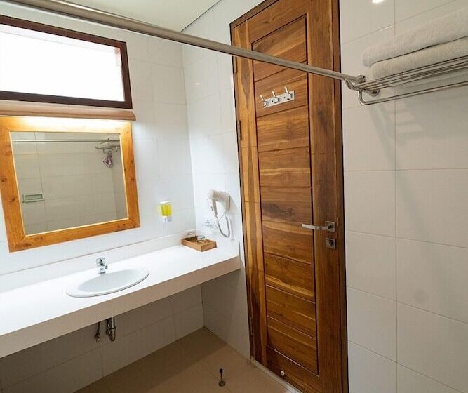 Fotos del hotel Komodo Lodge:  17