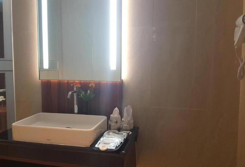 Fotos del hotel Arthama Hotels Makassar:  7