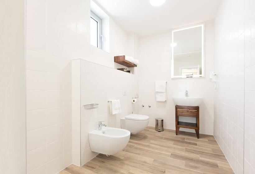 Fotos del hotel Tesla  Smart Stay:  7