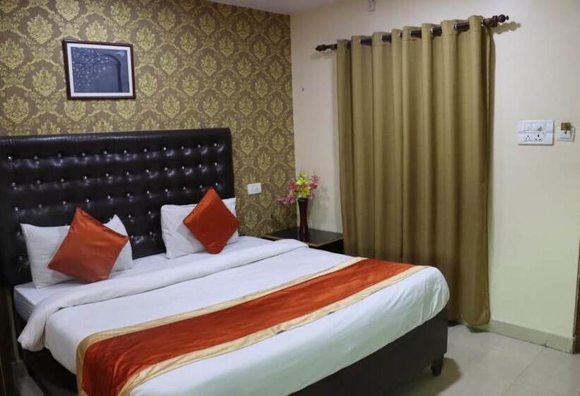 Fotos del hotel Sarweshwary:  17