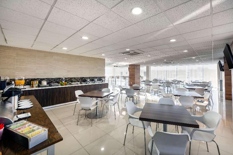 Fotos del hotel Sleep Inn Tijuana:  3