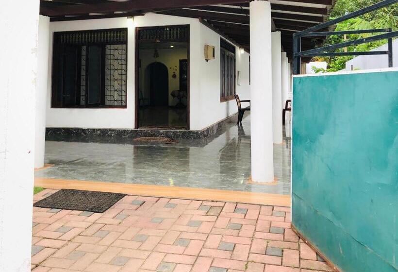 Fotos del hotel Hikka Hide:  20