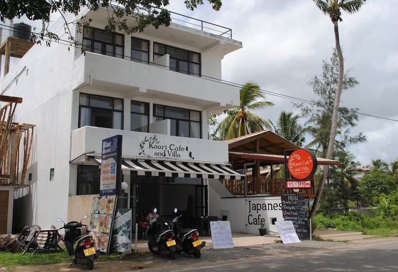 Kaori Cafe And Villa