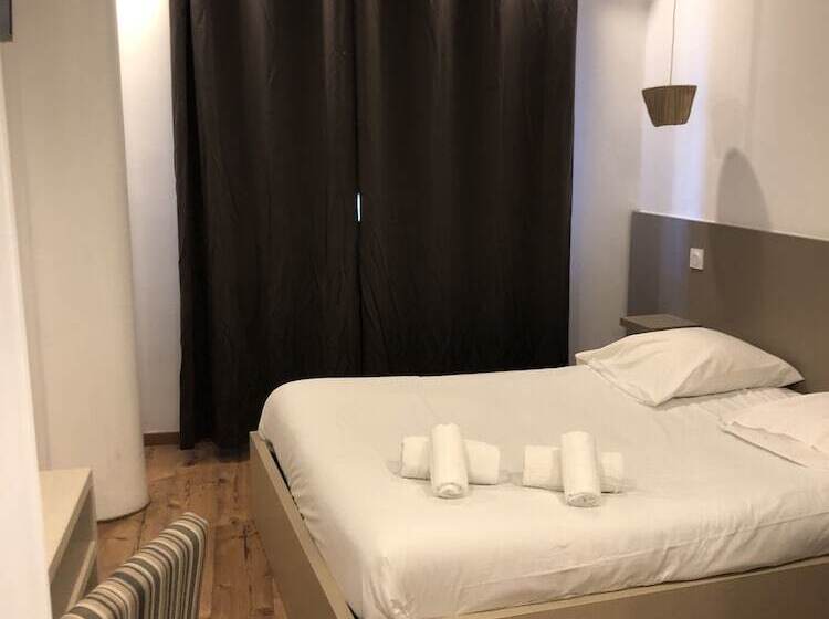 Fotos del hotel Hôtel Saint Roch Montpellier Centre:  12