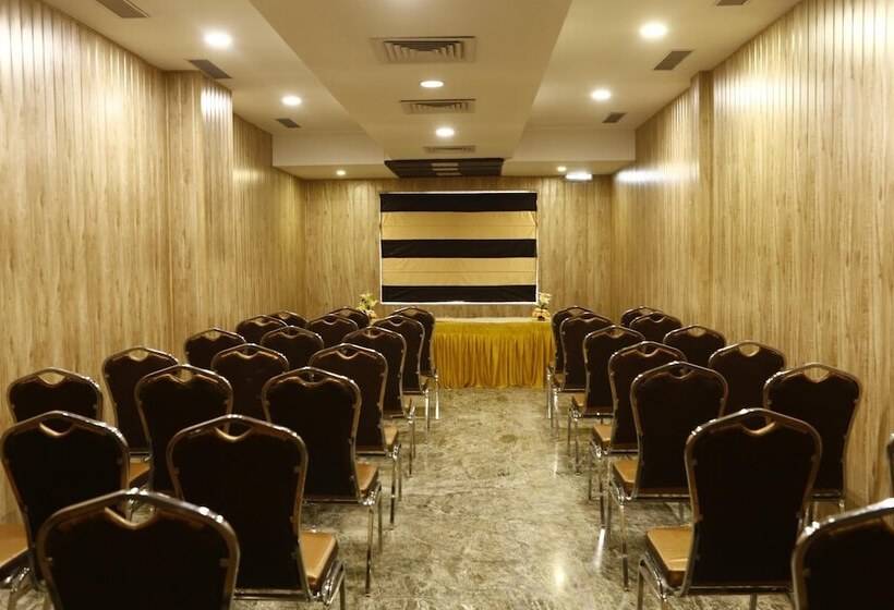 Fotos del hotel Cygnett Park Diarch:  12