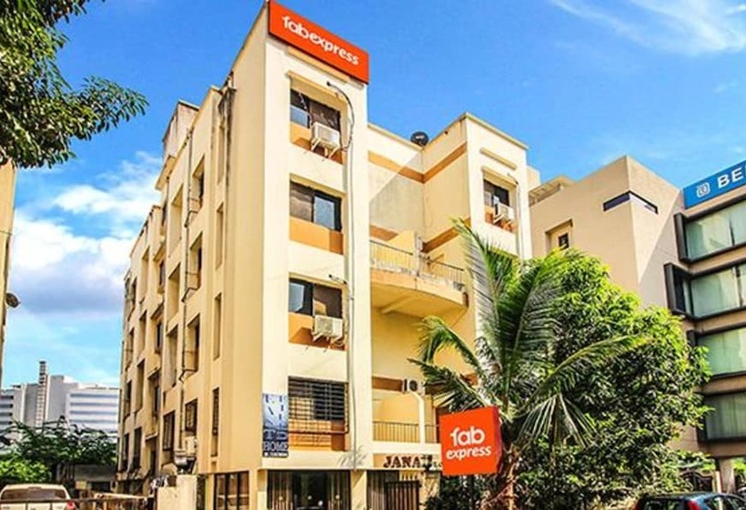 Treebo Trend East Field Homes