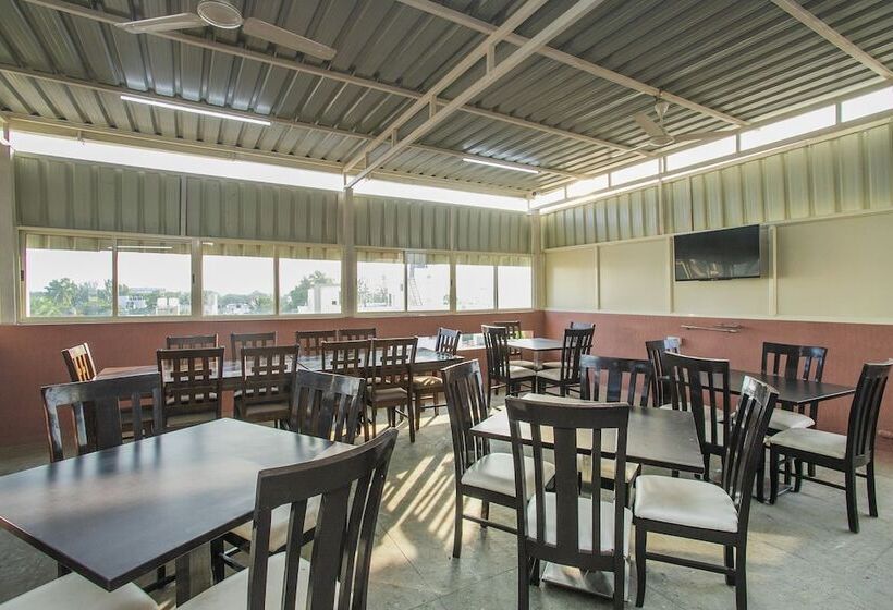 Fotos del hotel Fabhotel Wisteria Hbr Layout:  4