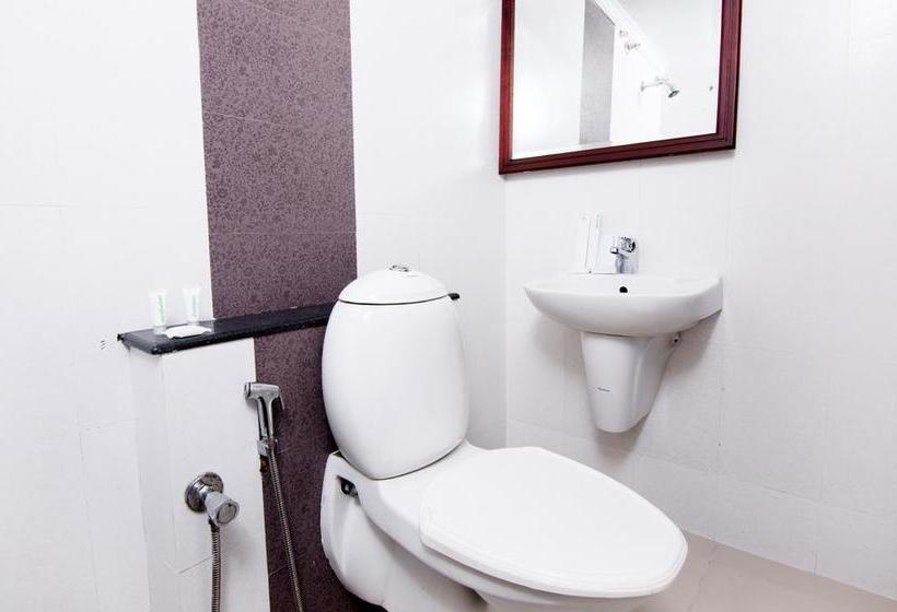 Fotos del hotel Capital O 15460 Centre Point:  9