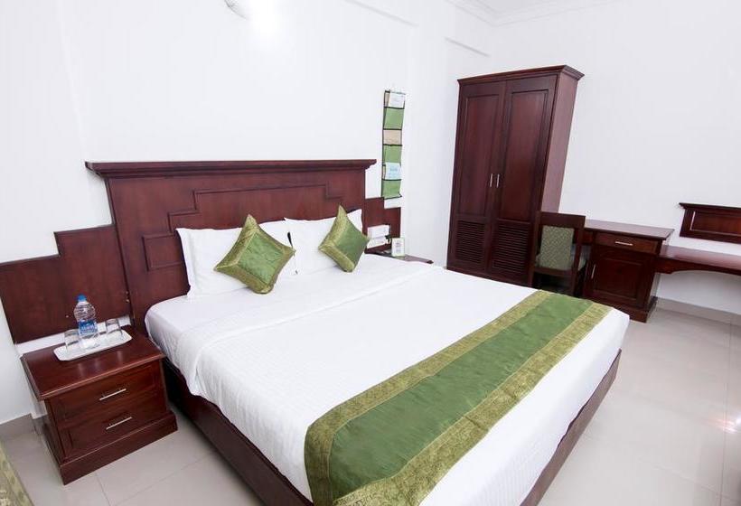 Fotos del hotel Capital O 15460 Centre Point:  17