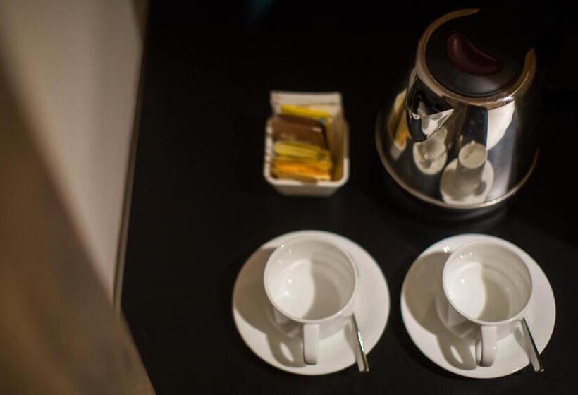 Fotos del hotel Twenty 8b:  16