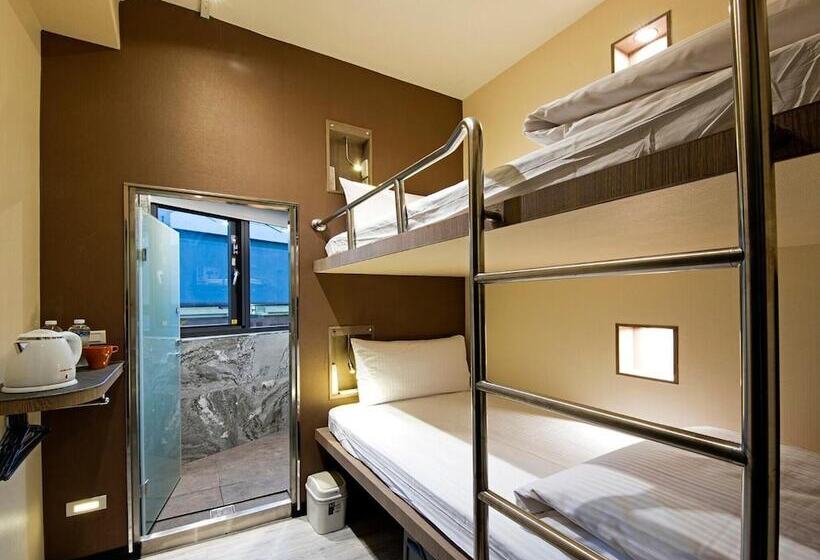 Fotos del hotel Metro Apartment:  25