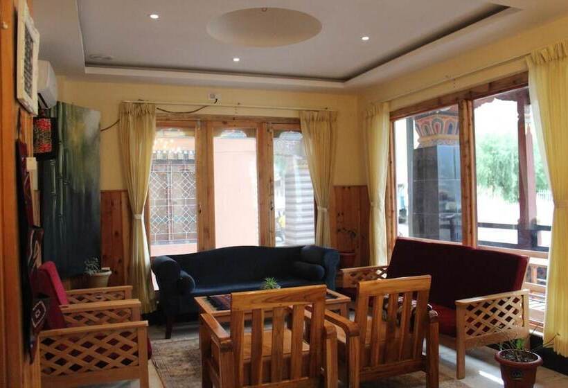 Fotos del hotel Khamsum:  2