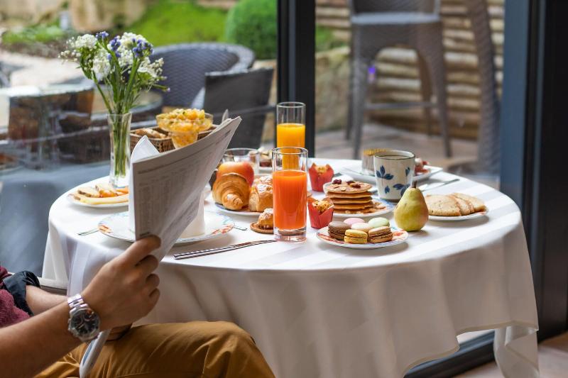 Fotos del hotel Des Quinconces Bordeaux Centre:  15