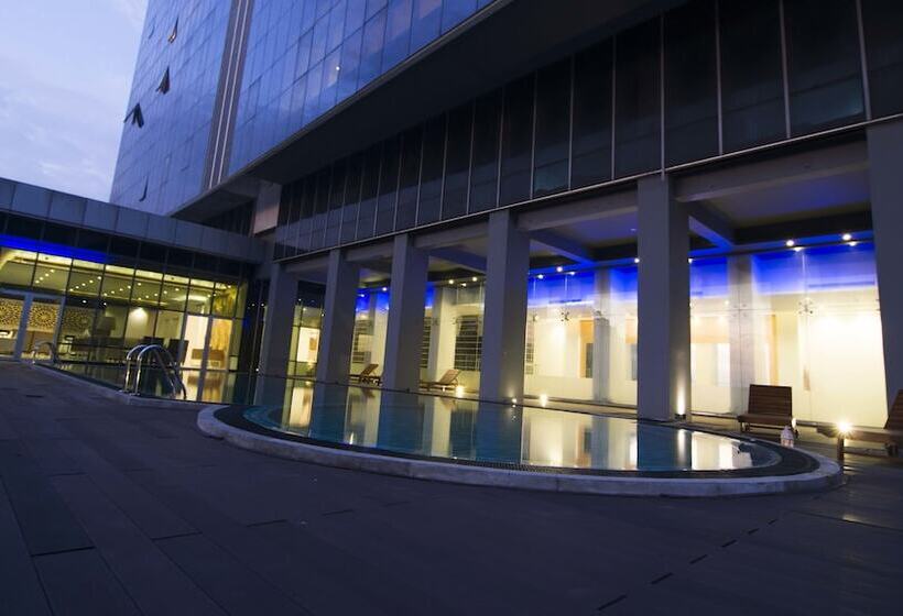 Fotos del hotel Platinum One Suites:  11