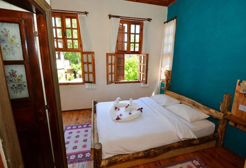 Fotos del hotel Wood House:  14