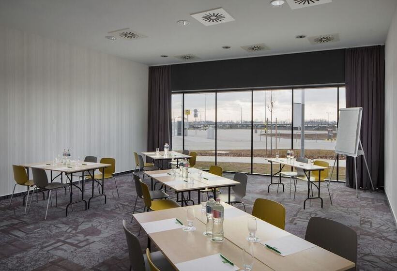 Fotos del hotel Ibis Styles Budapest Airport:  15