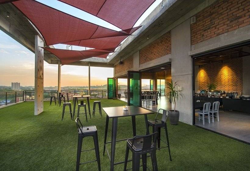 Fotos del hotel Ibis Styles Kota Kinabalu Inanam:  7