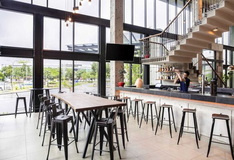 Fotos del hotel Ibis Styles Kota Kinabalu Inanam:  20