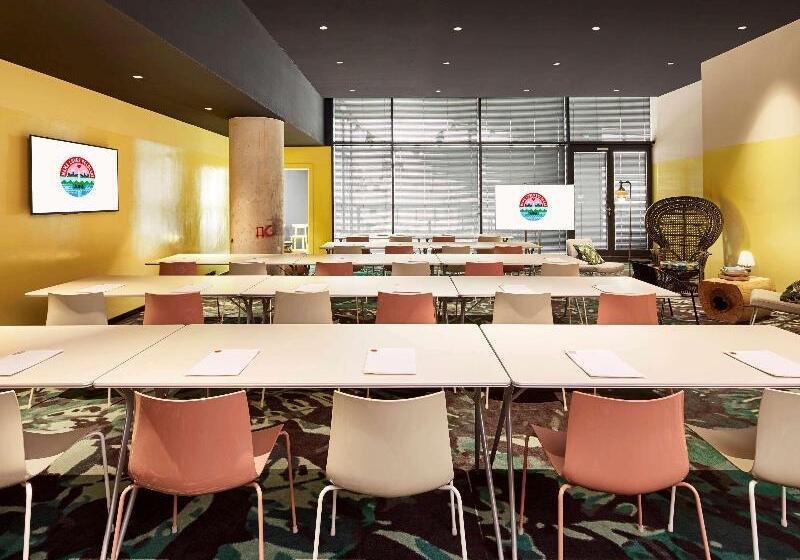 Fotos del hotel Mama Shelter Belgrade:  11