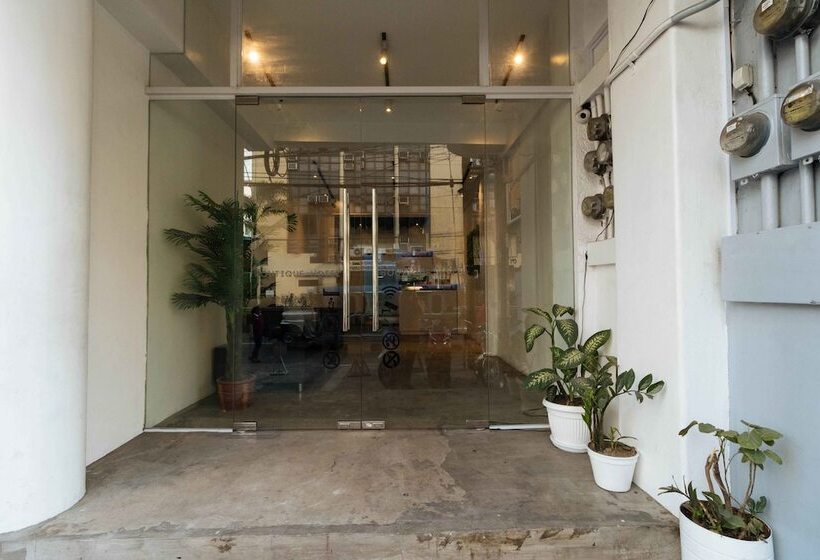 Fotos del hotel Reddoorz Plus @ Boni Avenue Mandaluyong:  3