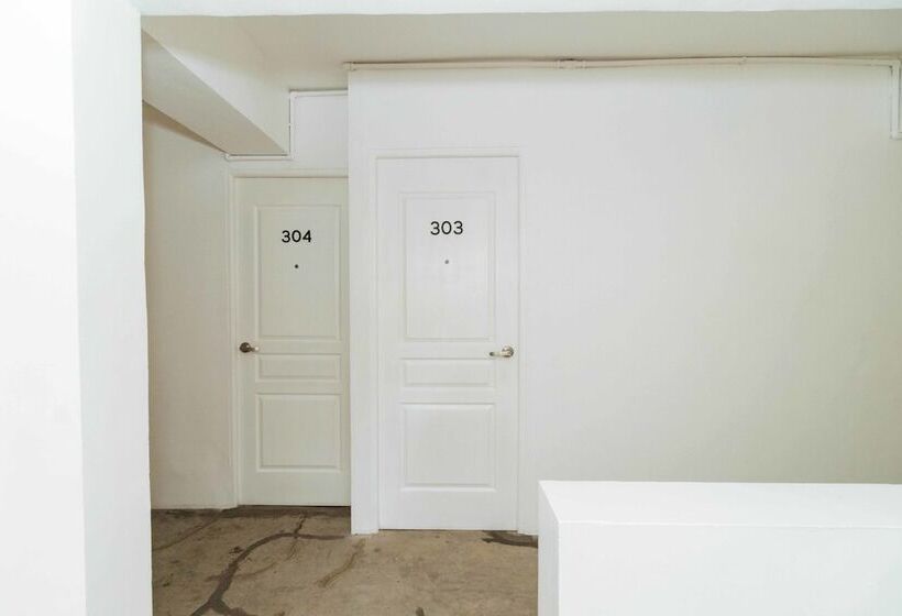 Fotos del hotel Reddoorz Plus @ Boni Avenue Mandaluyong:  23