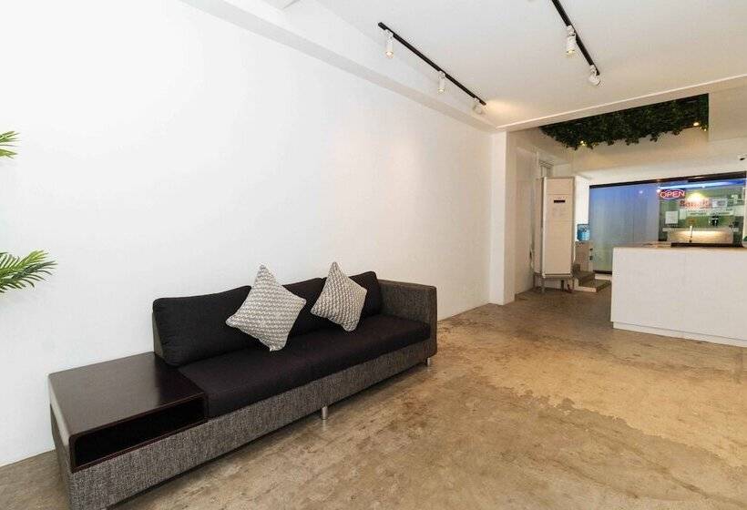 Fotos del hotel Reddoorz Plus @ Boni Avenue Mandaluyong:  18