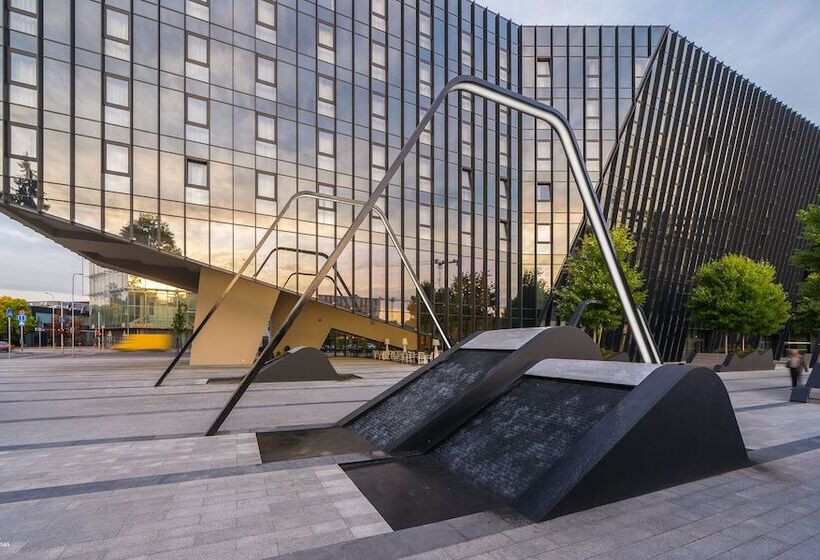 Fotos del hotel Courtyard By Marriott Vilnius City Center:  8