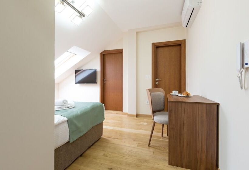 Fotos del hotel Prime  Garni:  8