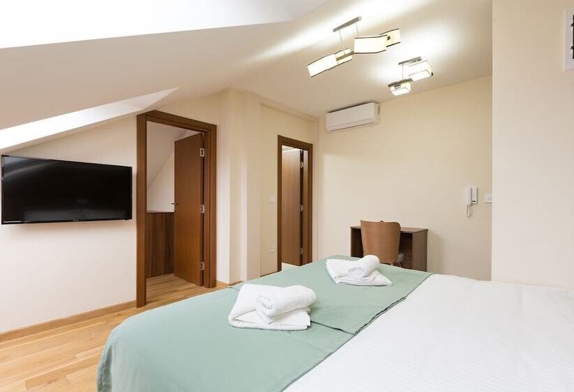 Fotos del hotel Prime  Garni:  2