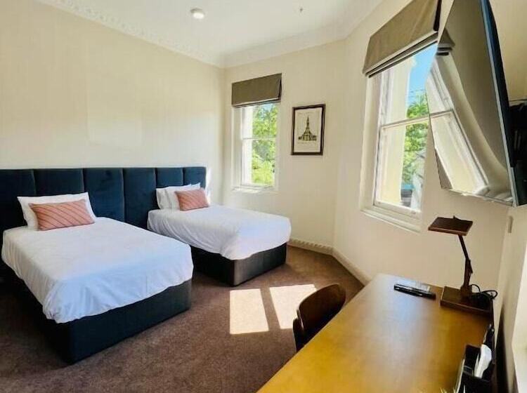 Clarendon  Melbourne