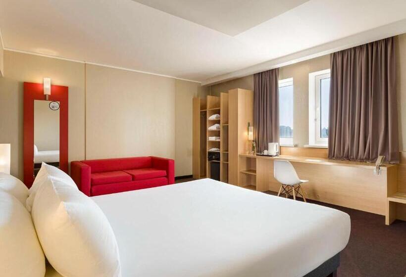 Fotos del hotel Ibis Kiev Railway Station:  2