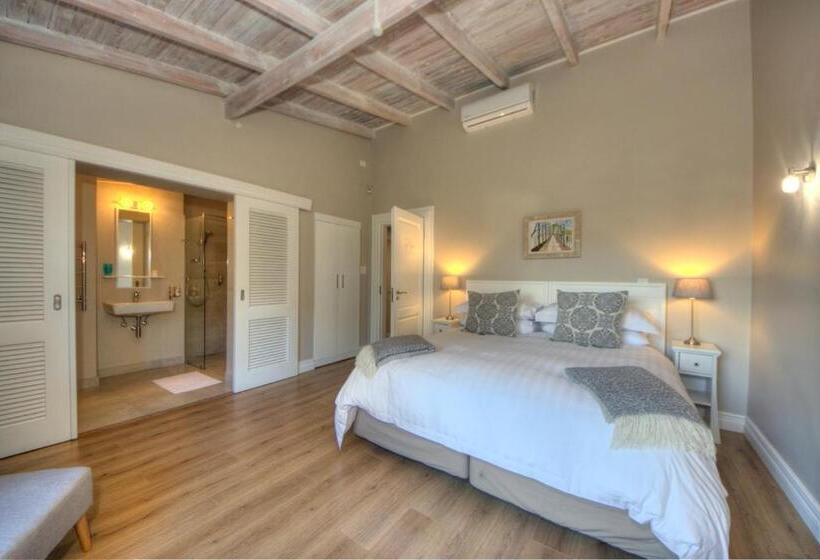 Amberhall Guesthouse